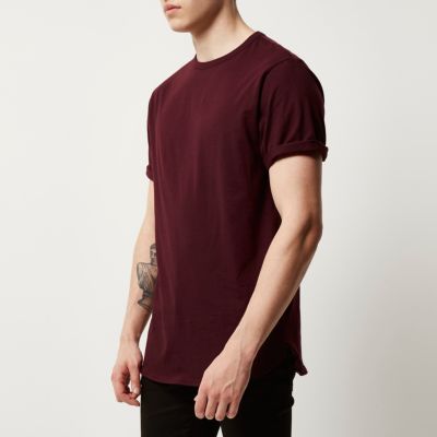 Dark red curved hem t-shirt